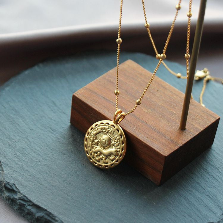 Clavicle Chain Gold Coin Necklace – Elevate Your Style with Timeless Elegance.