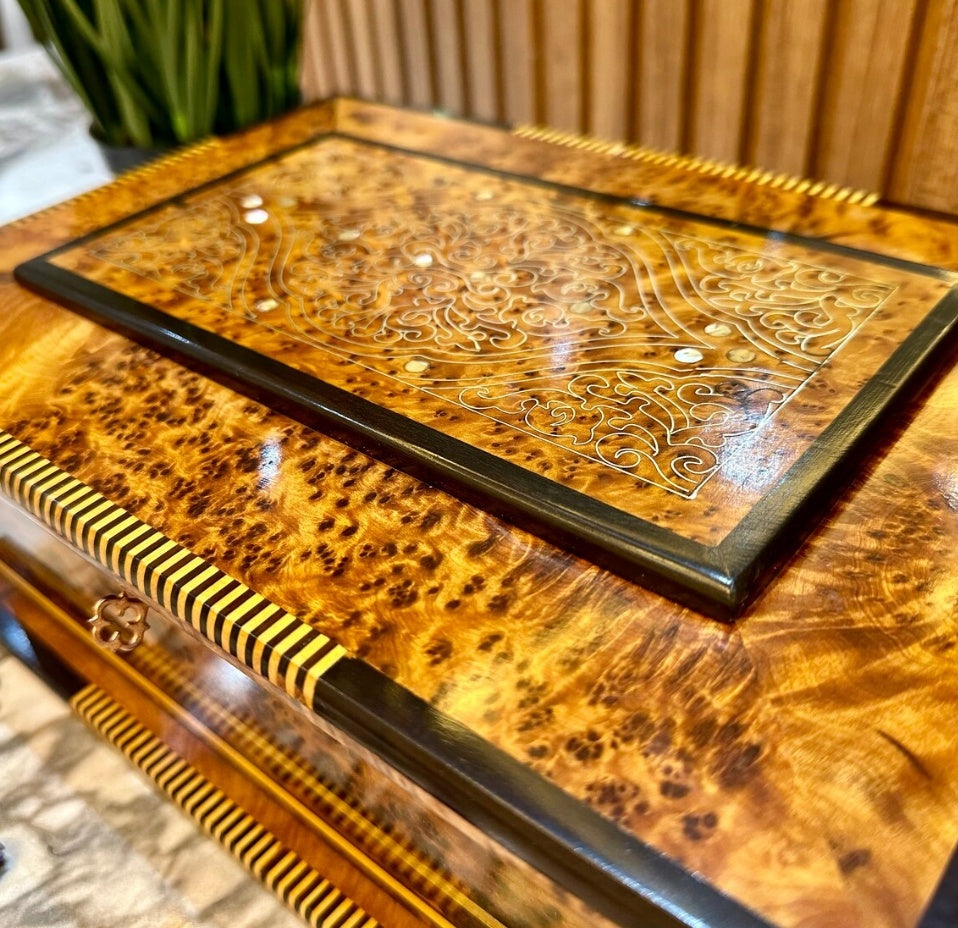 Luxury Jewelry Box Inlaid with Mother of Pearl | Lockable.