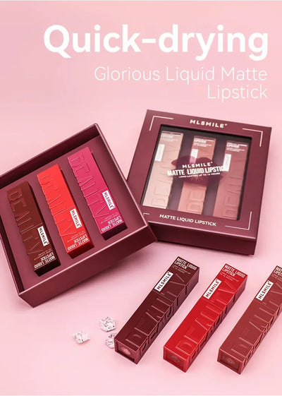 Long-Lasting Lip Gloss Set – High Pigment & Smudge-Proof Finish.